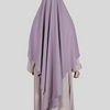 "Een vleugje elegantie met de Medina Silk Khimar Long Inaya in Dusty Purple. Perfect voor elke gelegenheid."