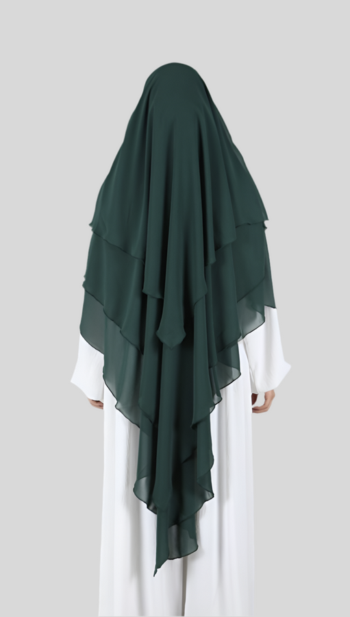 De Elegance Chiffon Khimar in Dark Green biedt een tijdloze look. Perfect voor elke outfit.