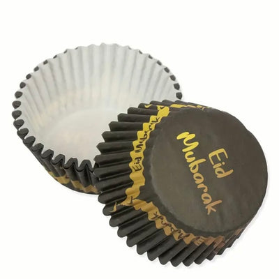 Bak feestelijke Eid-cupcakes met onze zwarte bakvormpjes. Perfect voor een smakelijke viering.